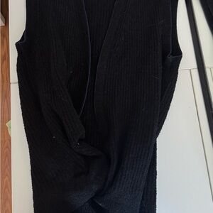 JAQCUEMUS Black Ribbed Knit Vest